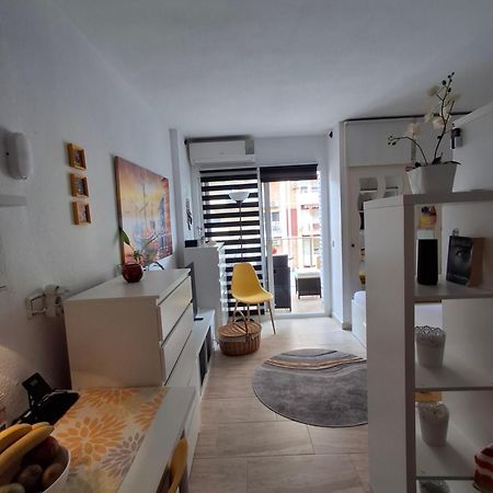 Minerva 242 Apartment เบนัลมาเดนา ภายนอก รูปภาพ